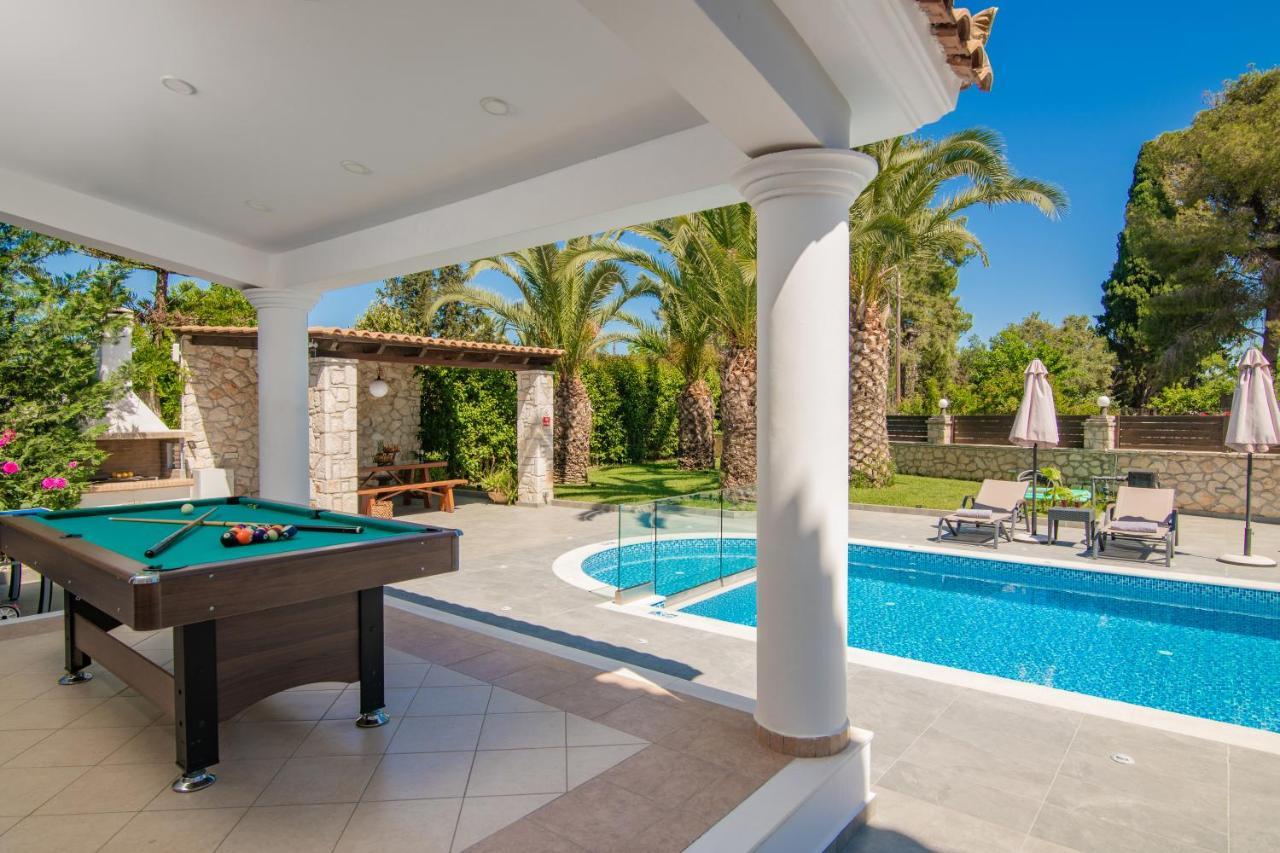 Luxury Villa Vanato & Pool Koukounaria Exterior photo