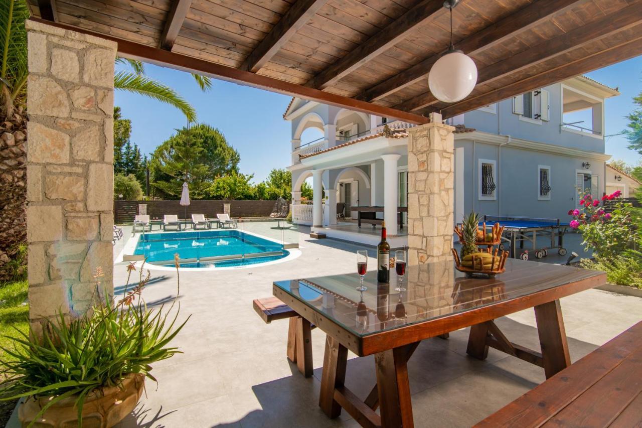 Luxury Villa Vanato & Pool Koukounaria Exterior photo