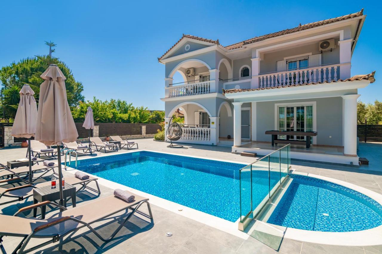 Luxury Villa Vanato & Pool Koukounaria Exterior photo