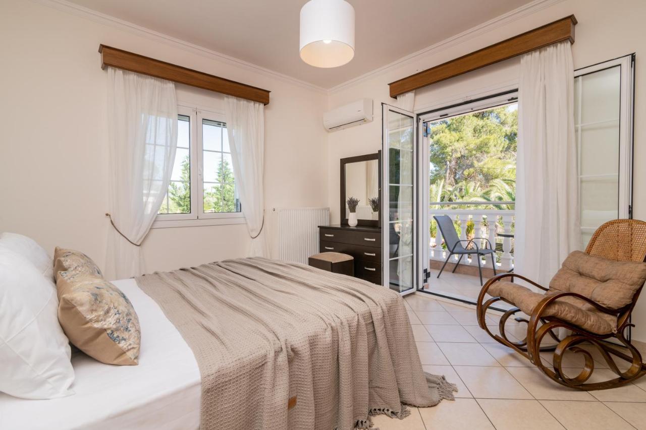 Luxury Villa Vanato & Pool Koukounaria Exterior photo