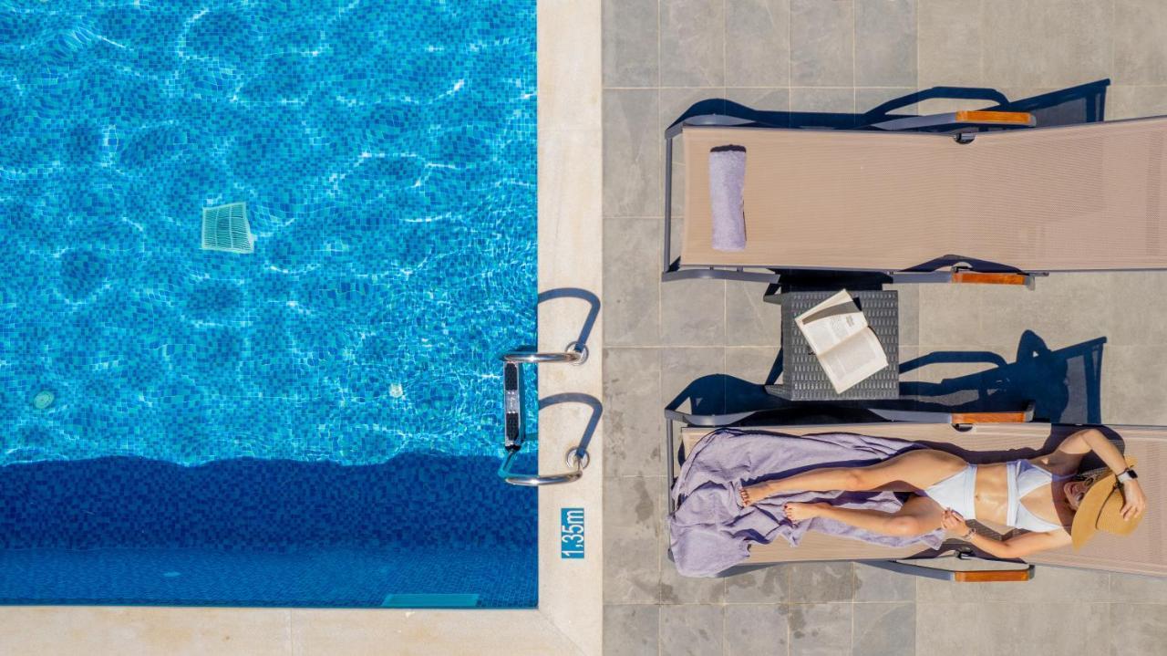 Luxury Villa Vanato & Pool Koukounaria Exterior photo
